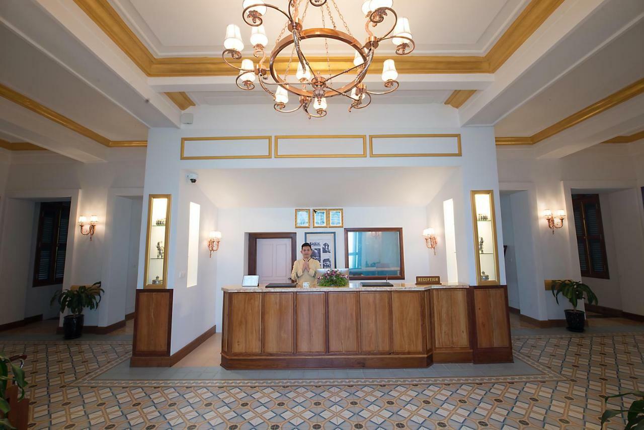 เลอ โบกร พาเลซ Hotel กำปอต ภายนอก รูปภาพ