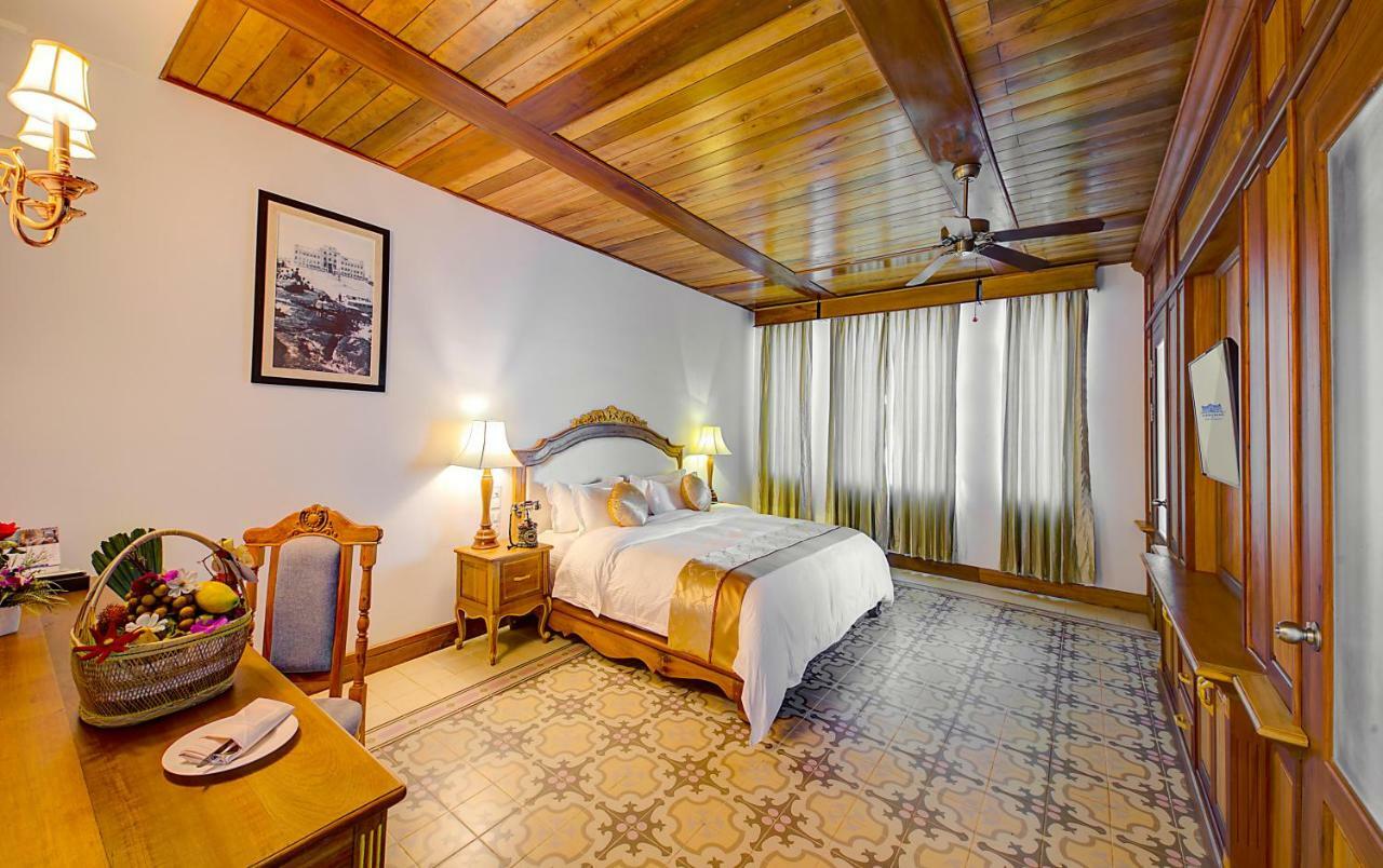 เลอ โบกร พาเลซ Hotel กำปอต ภายนอก รูปภาพ